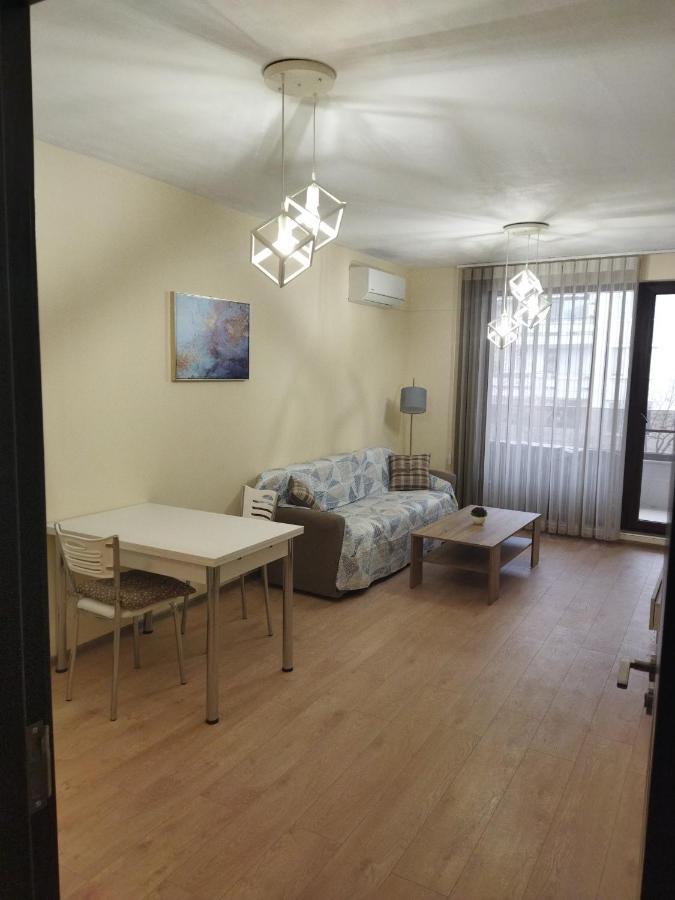 Augusta Apartment Stara Zagora Extérieur photo